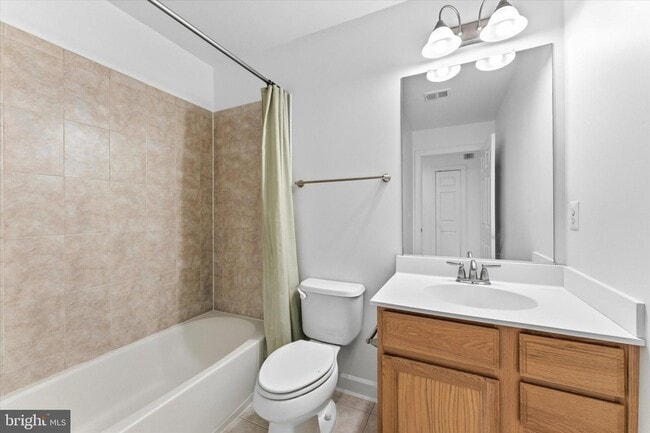 Building Photo - 25263 Beach Pl