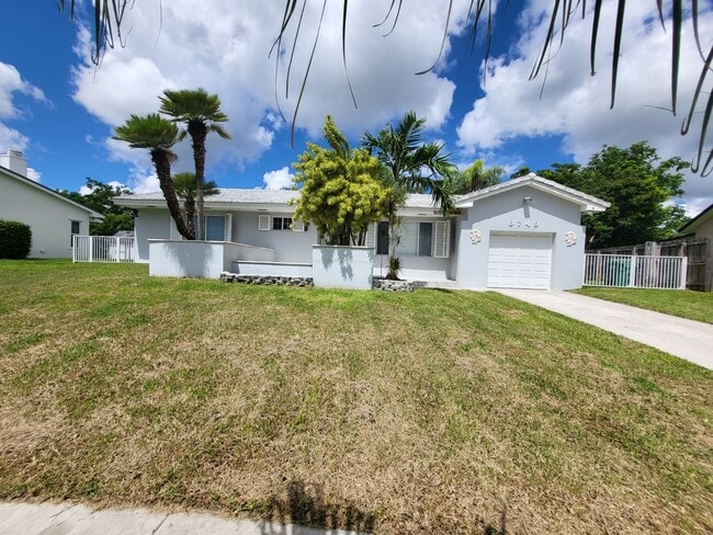 Building Photo - 9749 SW 213th Terrace
