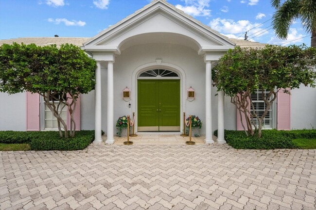 Building Photo - 201 Bahama Ln