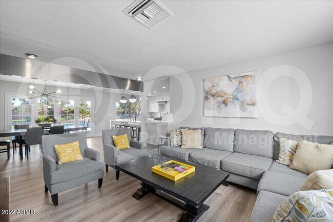 Building Photo - 6149 E Delcoa Ave