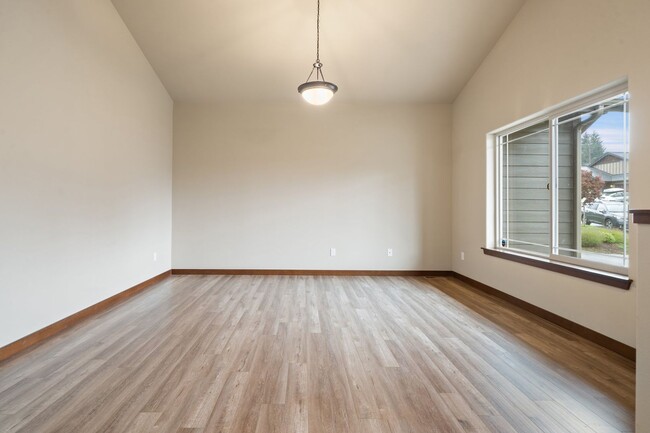 Building Photo - Charming Single-Story Home in Poulsbo