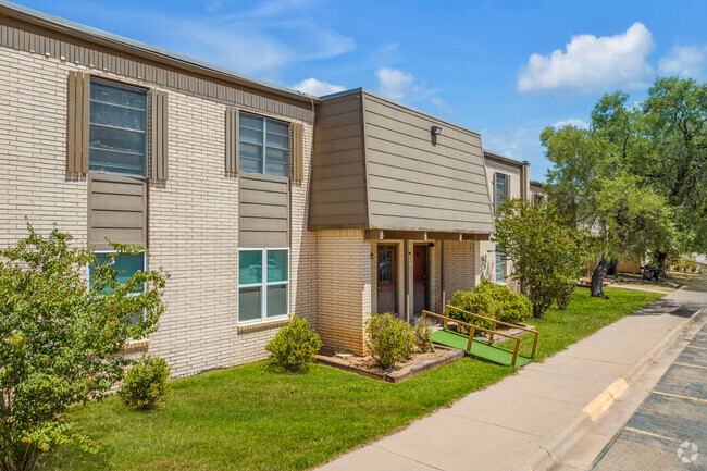 Building Photo - Deep Creek Apartments