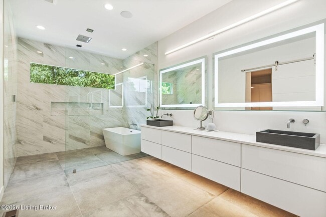 Building Photo - 14201 Reserves Cove Dr