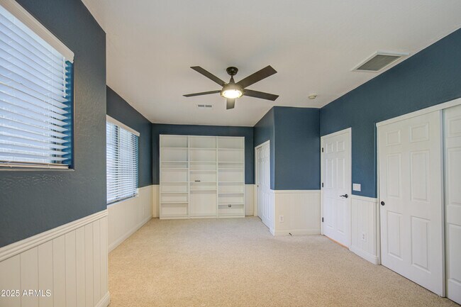 Building Photo - 4564 S Maverick Ct