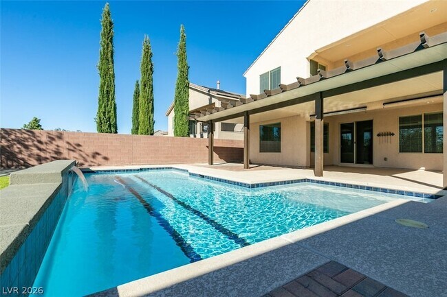 Building Photo - 2609 Chateau Clermont St