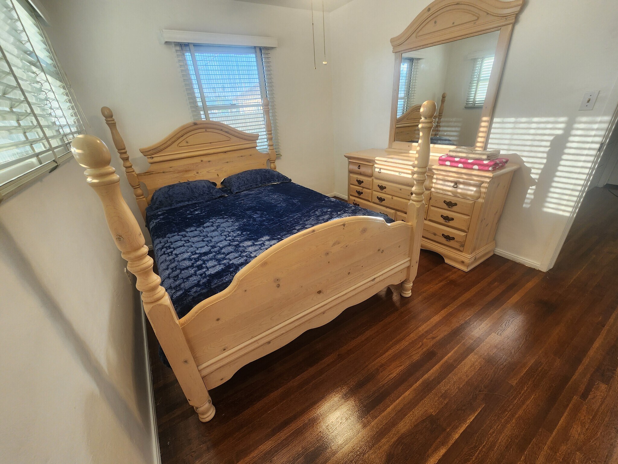 Building Photo - 2119 Wingland Dr