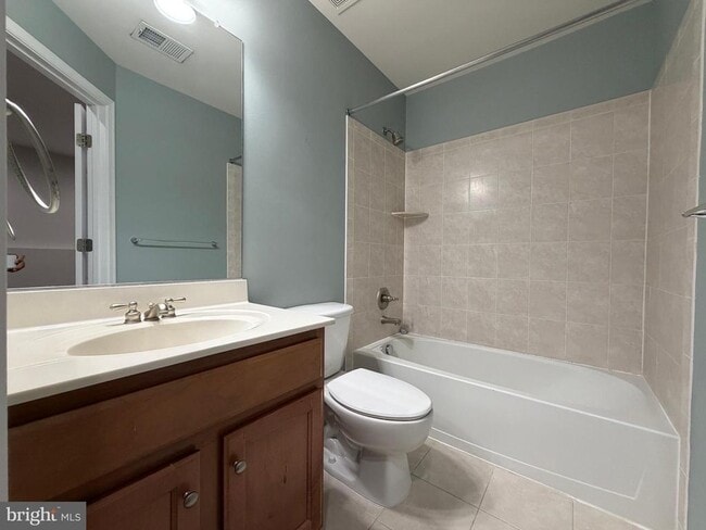 Building Photo - 5669 Faircloth Ct