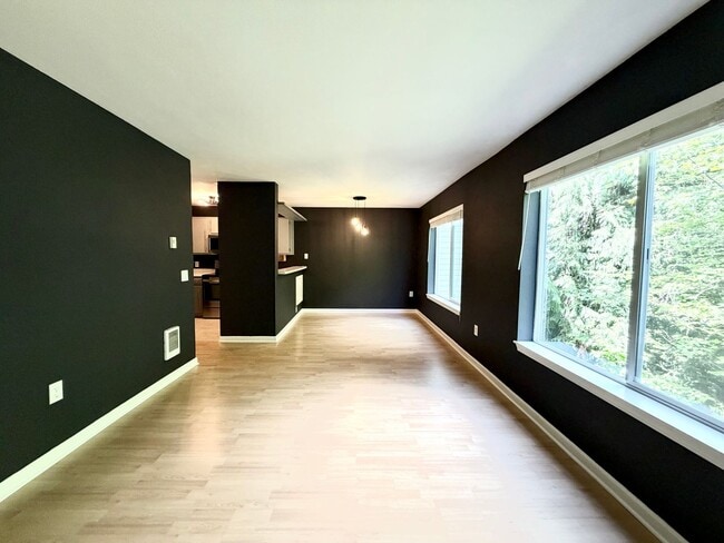 Building Photo - Updated 2BD/2BA Condo with Green Space Views & Covered Parking