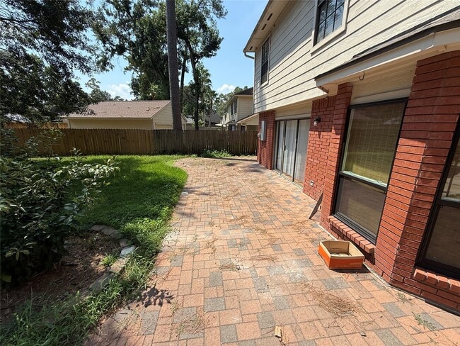 Building Photo - 4330 Meadow Springs Dr