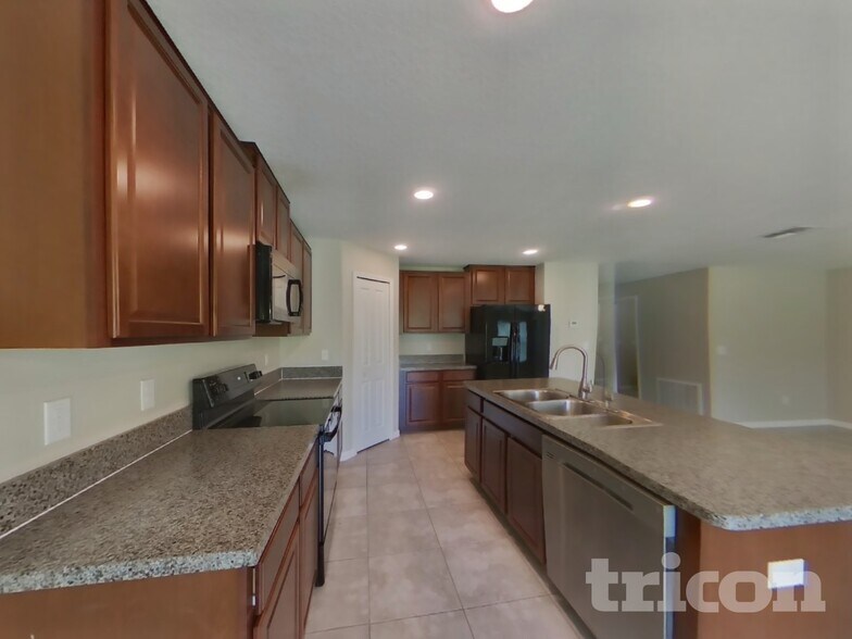 Building Photo - 11046 Standing Stone Dr