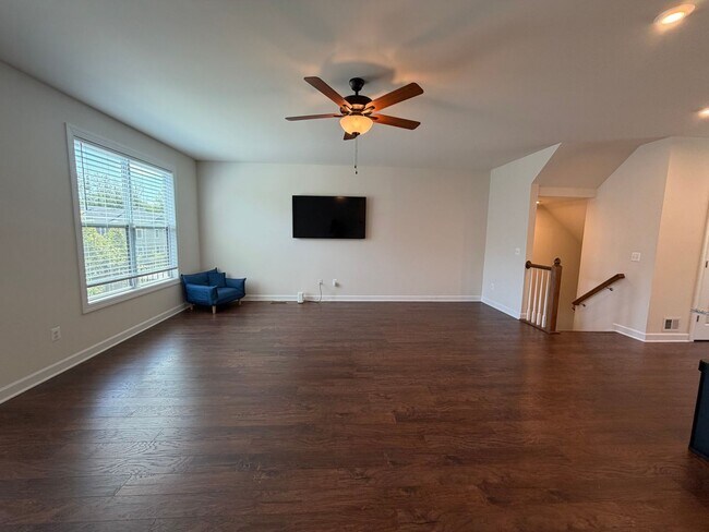 Building Photo - 3155 Horizon Rd