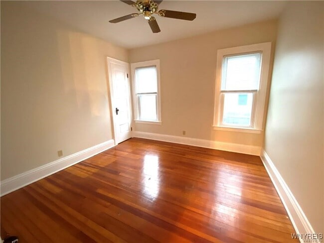 Building Photo - 32 Highland Ave