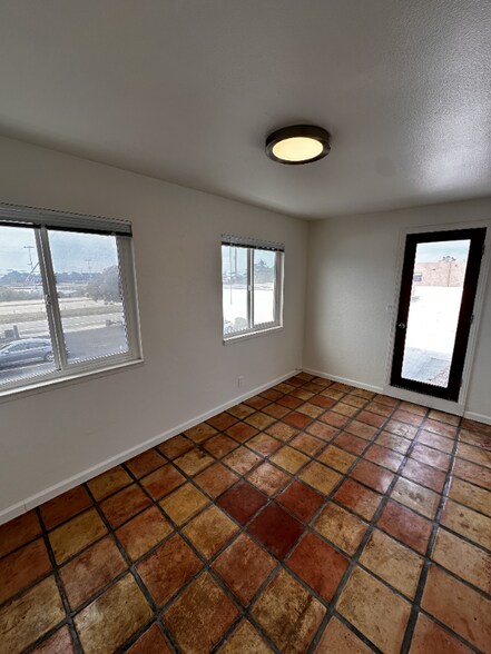 Building Photo - 2130 Main St