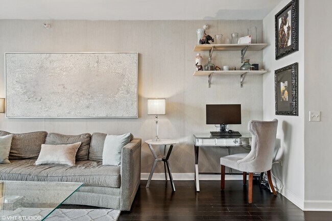 Building Photo - 645 N Kingsbury St