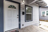 Building Photo - 1317 W French Pl