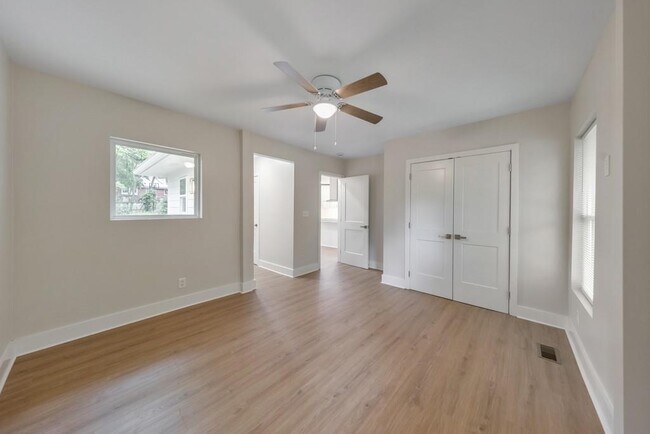 Building Photo - 1346 Wichita Dr SW