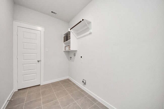 Building Photo - 4632 Spoon Bill Cv Dr