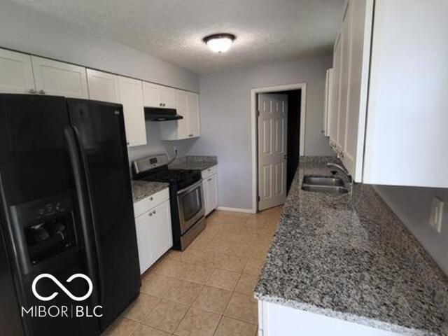 Building Photo - 4825 Hyperion Ct