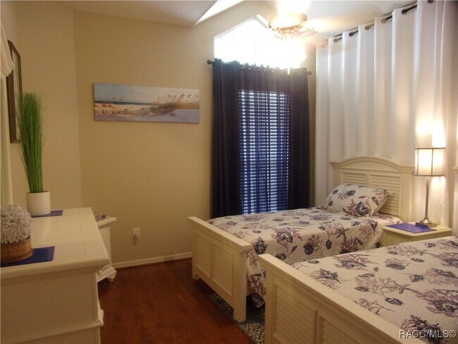 Building Photo - 3521 S Belgrave Dr