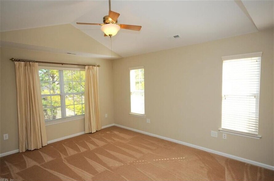 Building Photo - 5320 Hayton Way
