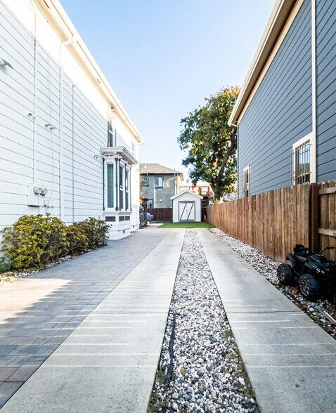 Gated 2-car tandem parking pad - 882 Wood St