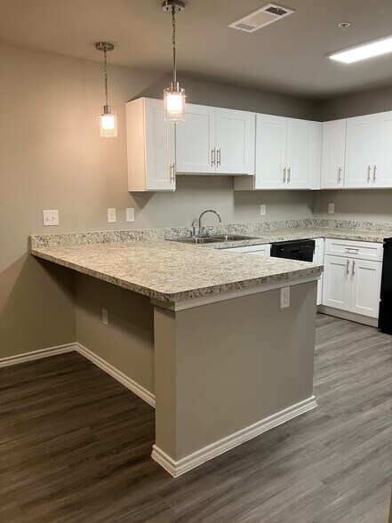 Building Photo - 6108 Abrams Rd