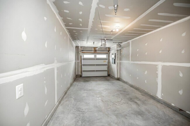 Building Photo - 1394 Rail Stop Dr