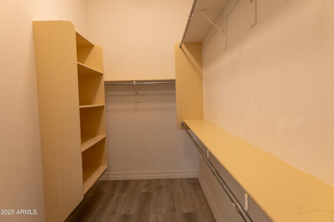 Building Photo - 4571 N Arbor Way
