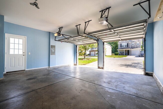 Building Photo - One of a Kind Custom 4 Bedroom, 2.5 Bath Beauty in Durham!