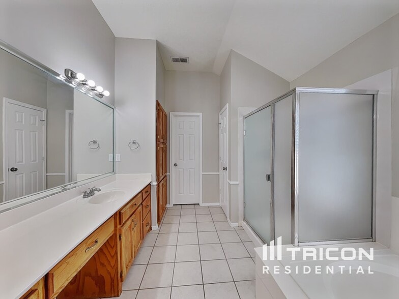 Building Photo - 8427 Rio Verde Pl NW