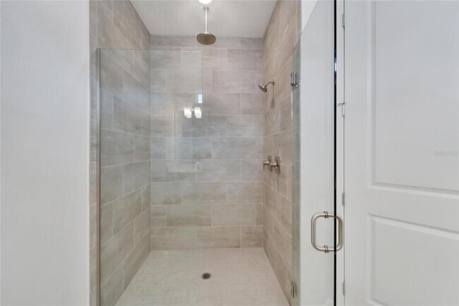 Building Photo - 943 Signet Dr