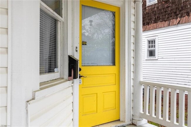 Building Photo - 430 Mt Vernon Ave