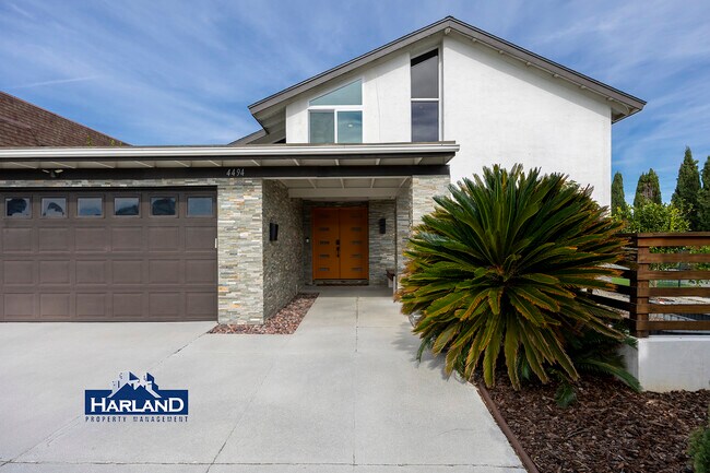 Primary Photo - 4494 Benhurst Ave