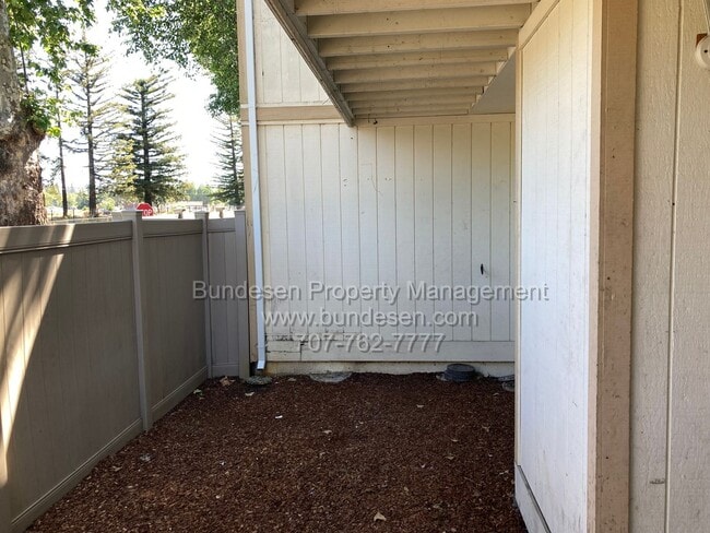 Building Photo - 465 Enterprise Dr
