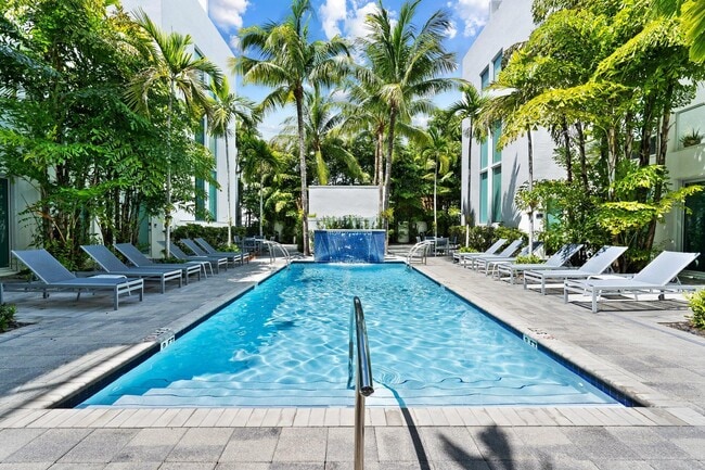 Building Photo - 775 NE 4th Ave