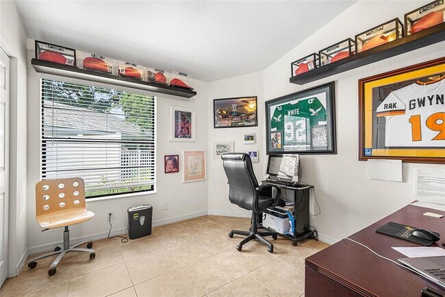 Building Photo - 8055 Burlington Ct