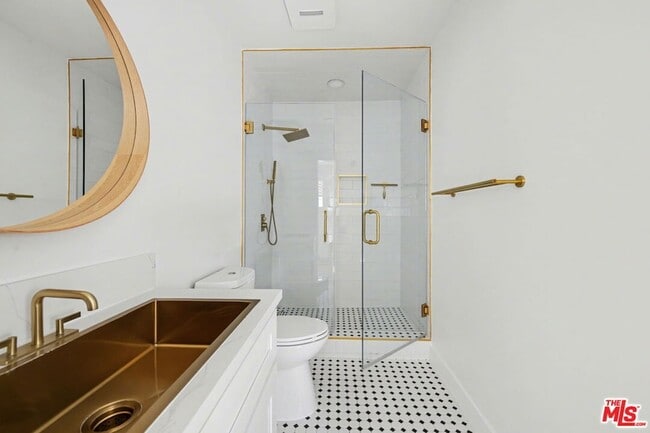 Building Photo - 516 Hill St