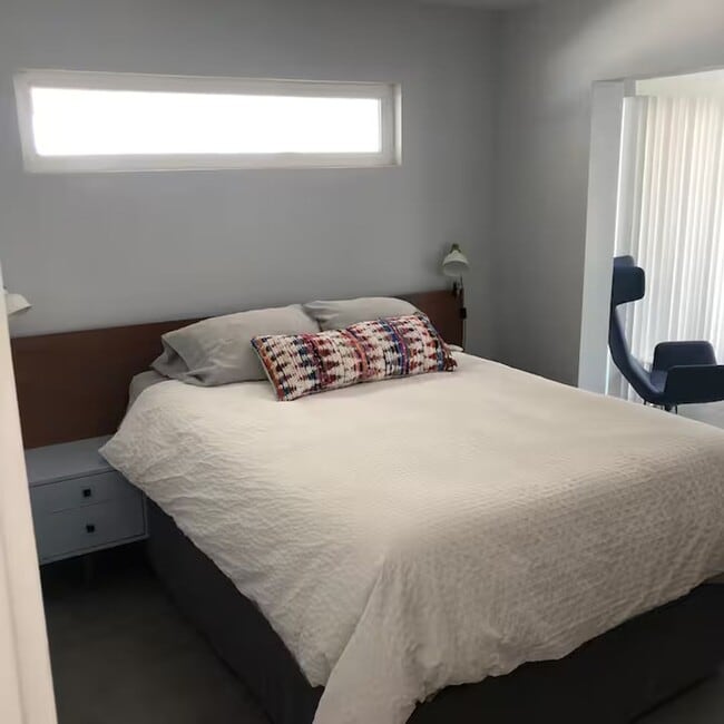 Building Photo - GORGEOUS 2 BED 2 BATH HOME WITH 1 BED 1 BA...