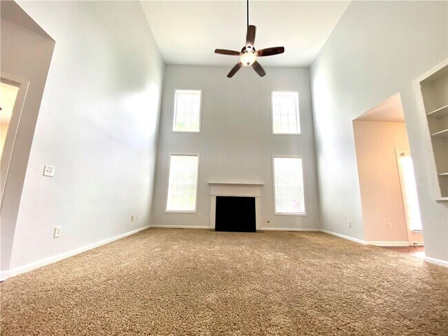 Building Photo - 6405 Knighted Ct