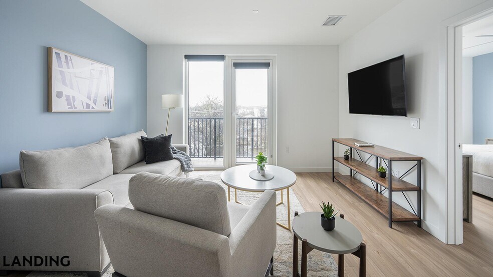 Building Photo - 1801 Patterson St