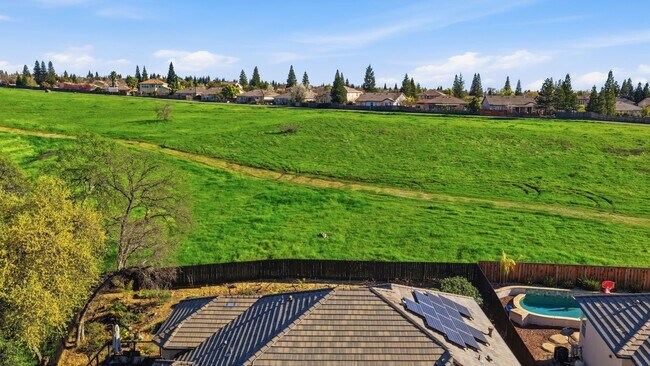 Building Photo - 3813 Calverhall Way