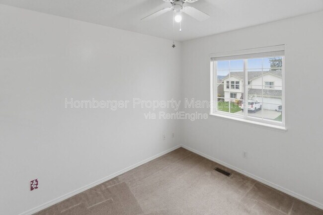 Building Photo - 3628 E 23rd Ave