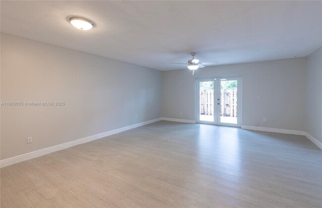 Building Photo - 14237 SW 94th Cir Ln