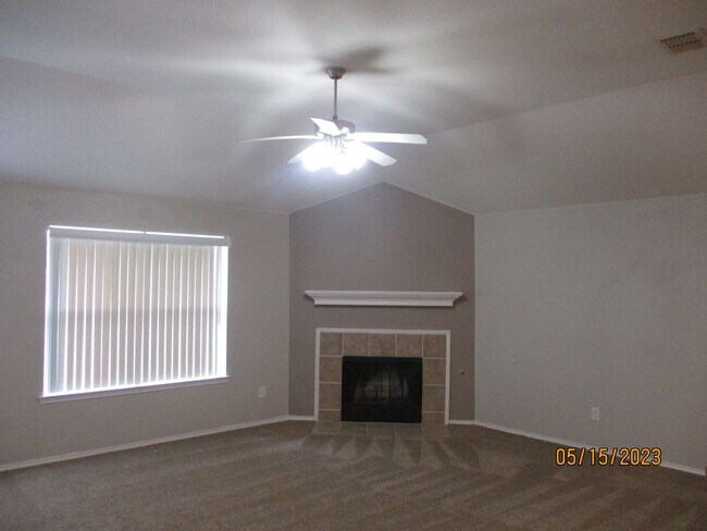 Building Photo - 5413 Chinkapin Ln