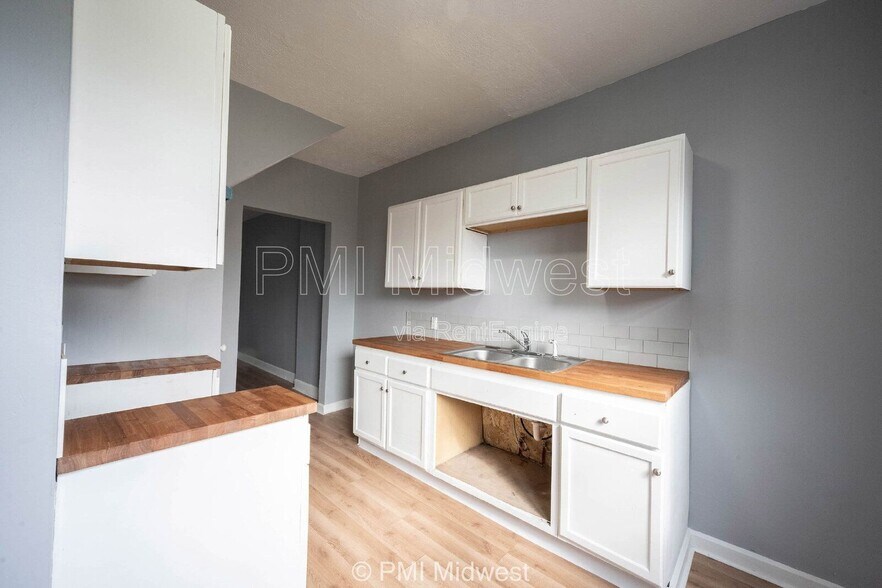 Building Photo - 3413 N Capitol Ave