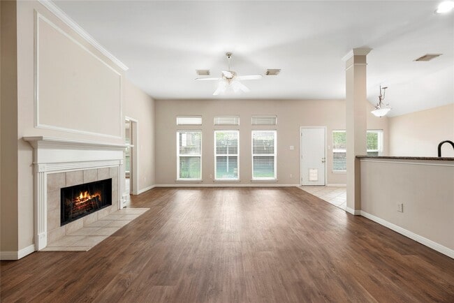 Building Photo - 11619 Cedarvale Ln
