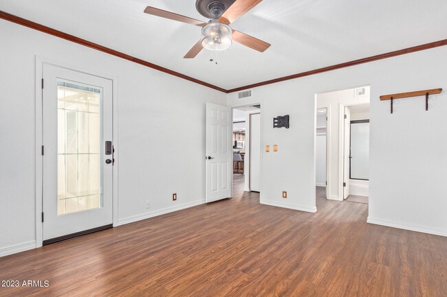 Building Photo - 4150 E Cactus Rd