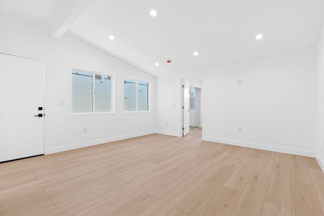 Building Photo - 10943 Christine Way