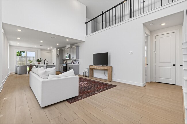 Building Photo - 4333 Avron Dr