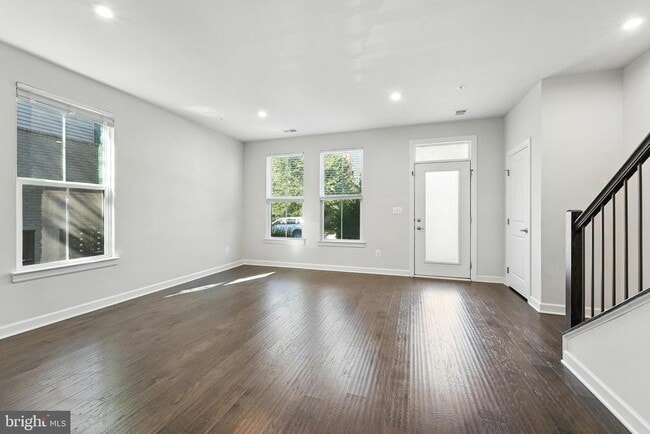 Building Photo - 22310 Seabring Terrace
